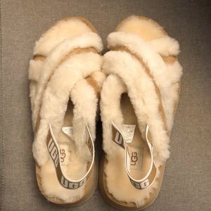 Ugg brand new no box. Never worn!